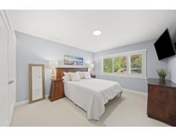 14380 Sunset Drive, White Rock, BC V4B2V5 Photo 13