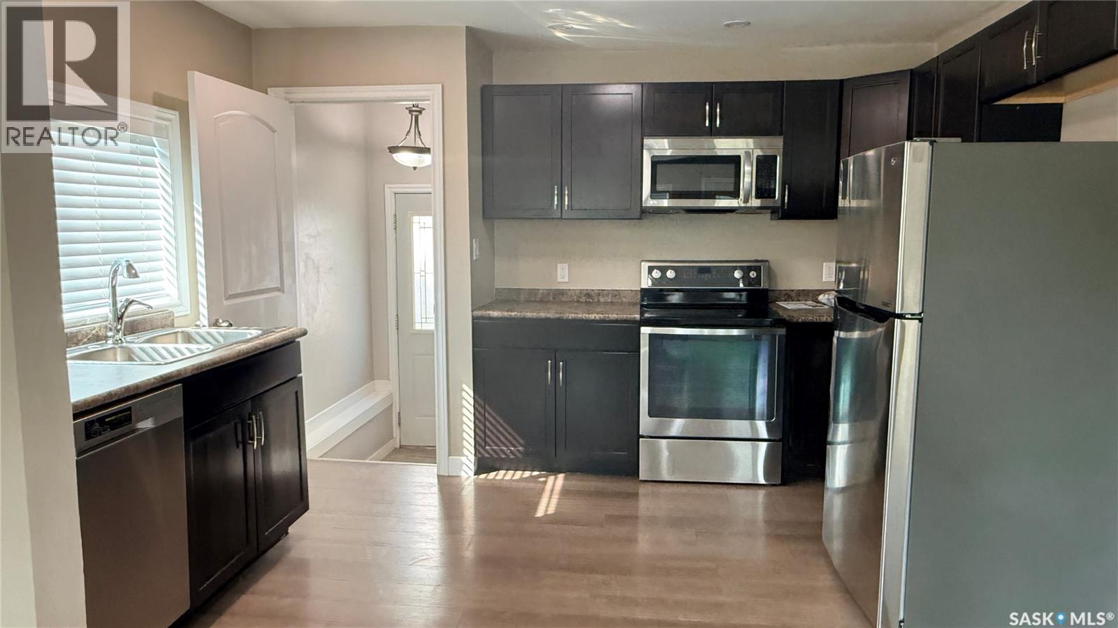 1537 Second STREET - Image 11