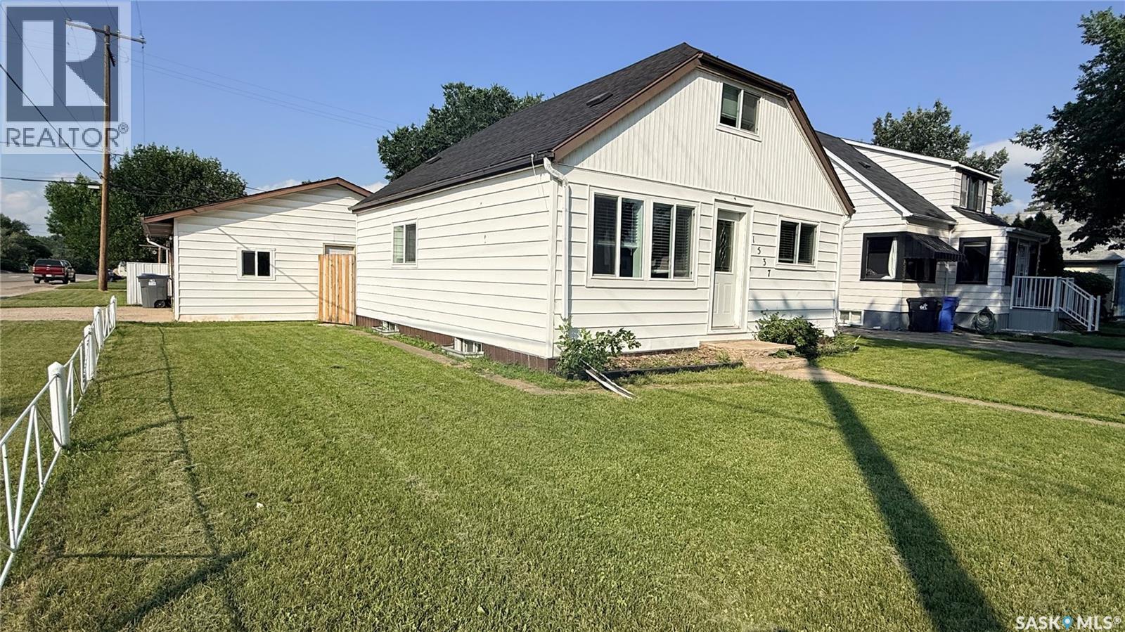 1537 Second STREET - 3