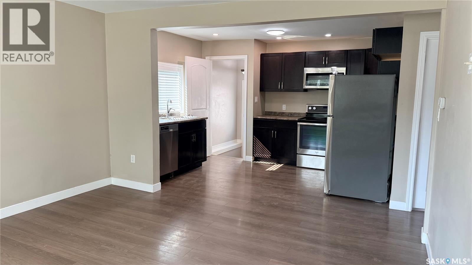 1537 Second STREET - 8