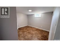 1537 Second Street, Estevan, SK S4A2M9 Photo 29