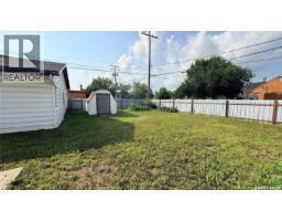 1537 Second Street, Estevan, SK S4A2M9 Photo 35