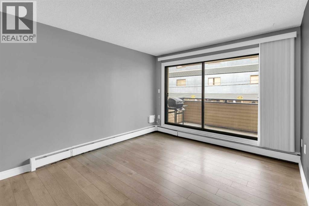 #210 1602 11 Avenue SW - 10
