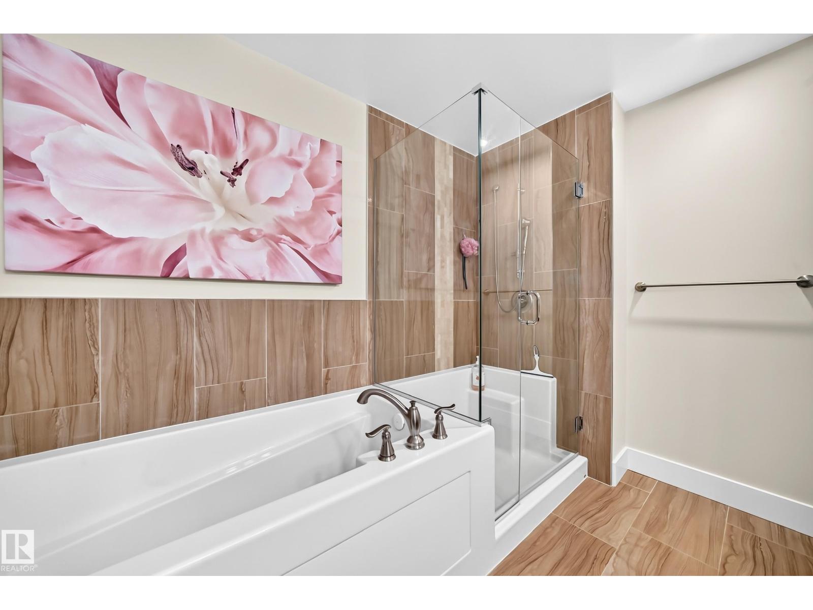 #507 200 BELLEROSE DR - 40