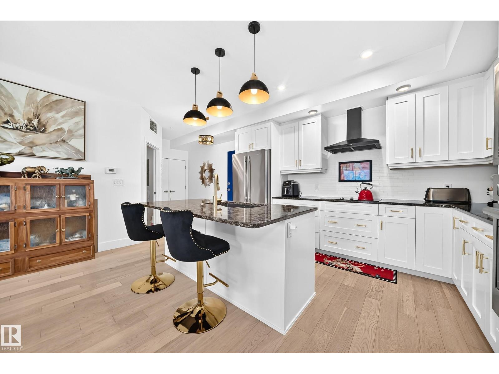 #507 200 BELLEROSE DR - 7