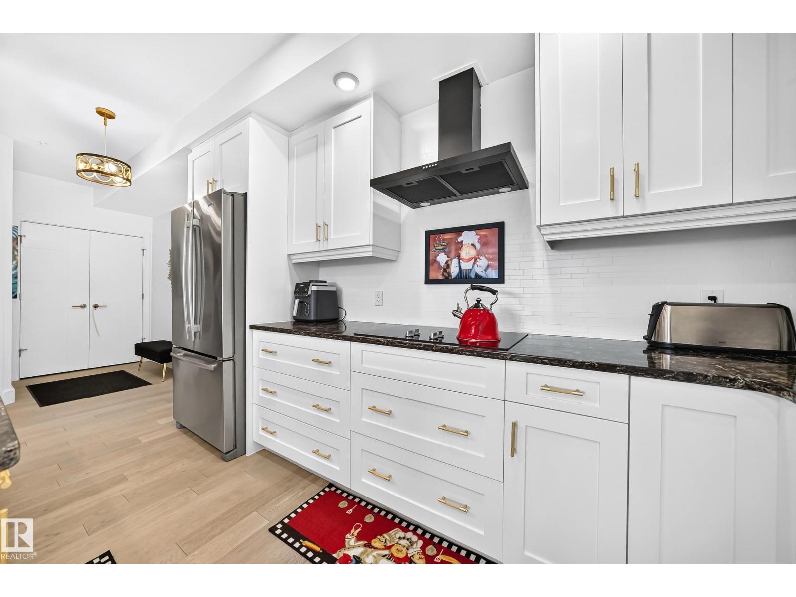 #507 200 BELLEROSE DR - 9
