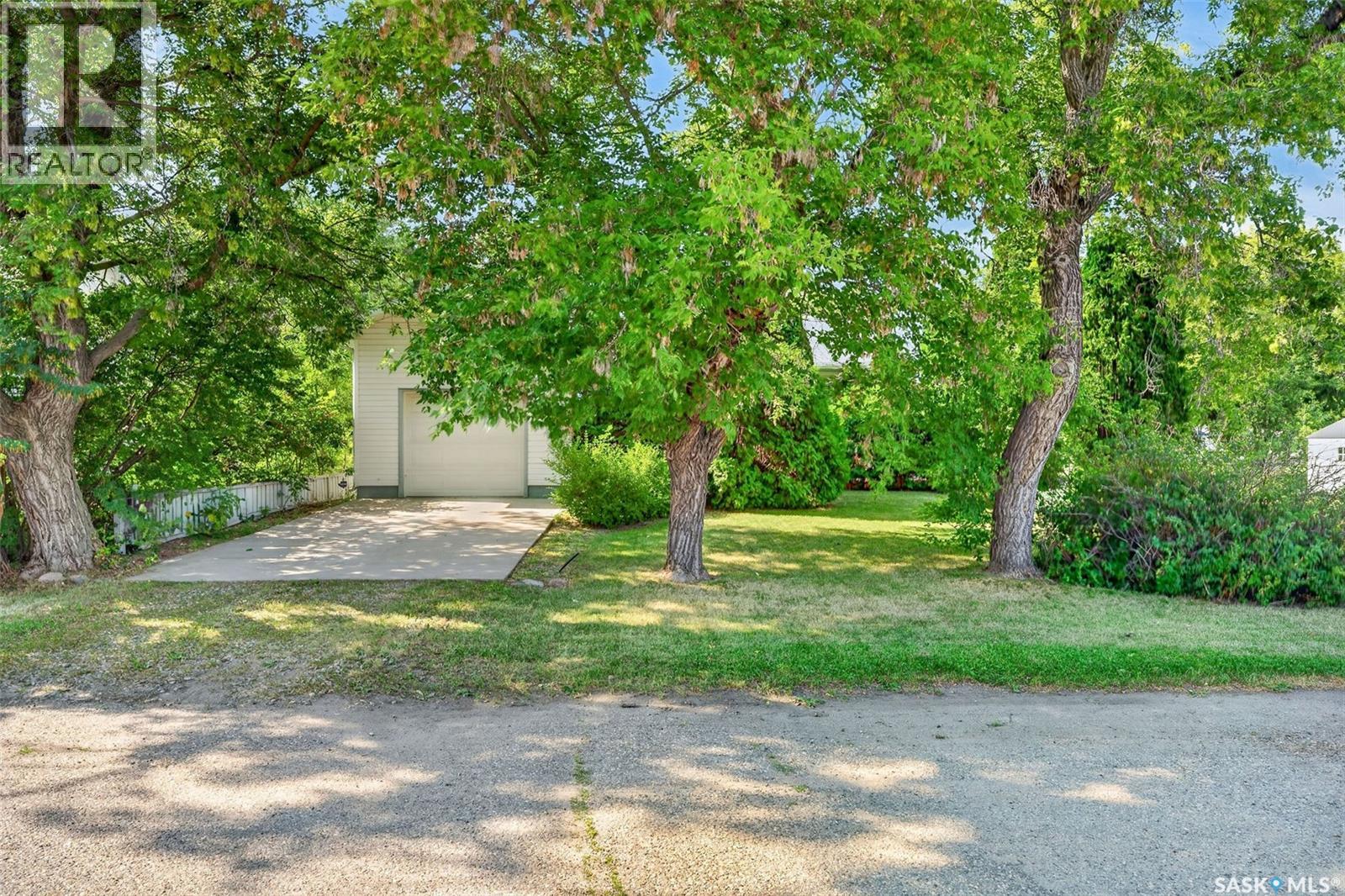 109 1st AVENUE E, Vanscoy — photo 3