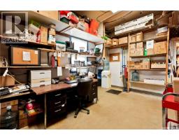 229 1st Avenue W, Assiniboia, SK S0H0B0 Photo 21