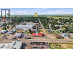 229 1st Avenue W, Assiniboia, SK S0H0B0 Photo 26