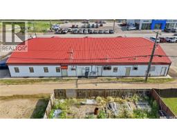 229 1st Avenue W, Assiniboia, SK S0H0B0 Photo 37