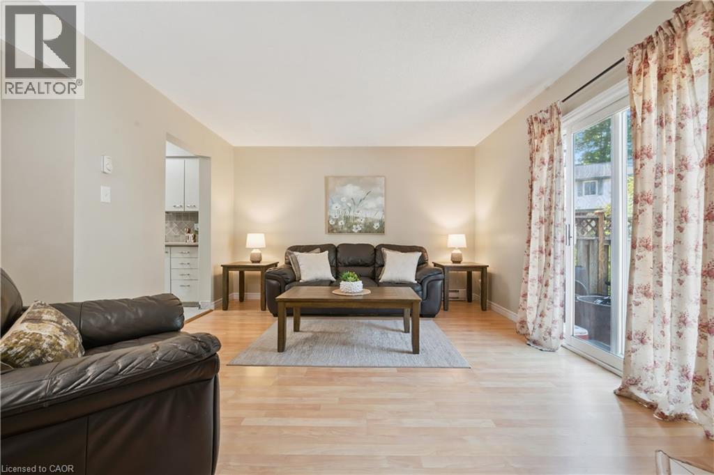 #59 219 KINGSWOOD Drive - Image 11