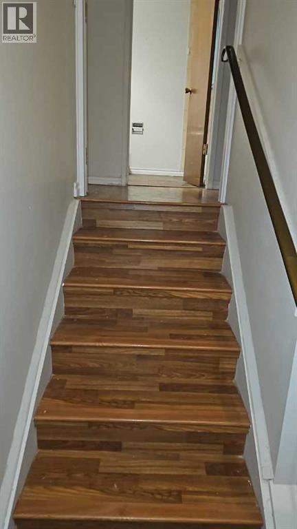 4222 40 Avenue NW, Varsity, Calgary photo 3