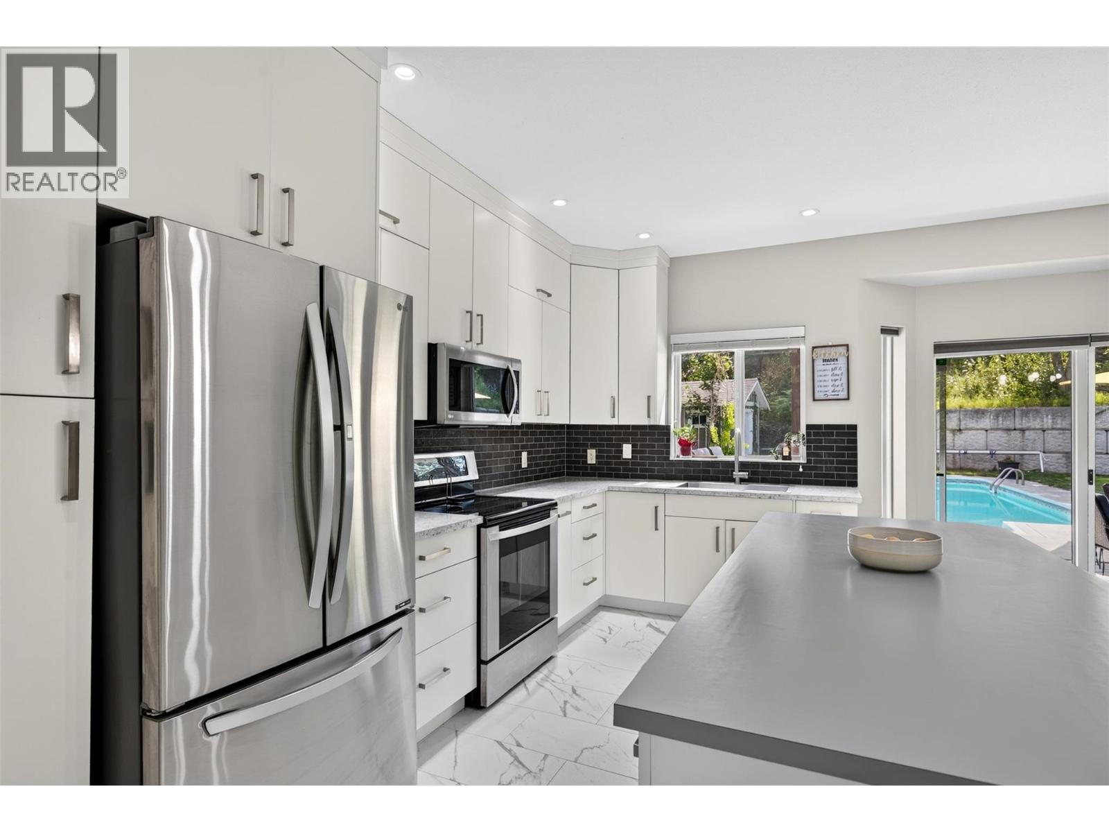 1669 Autumn Road - 8