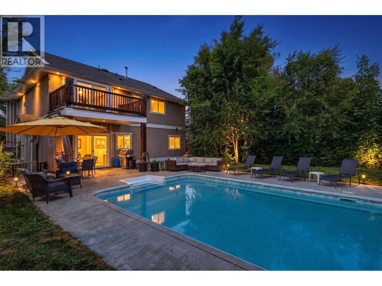 1669 Autumn Road - 1
