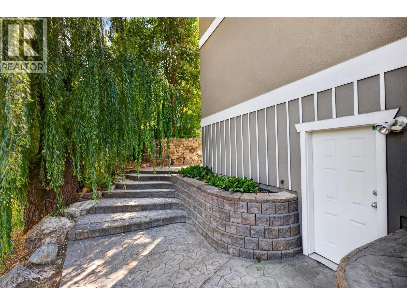 1669 Autumn Road - 44