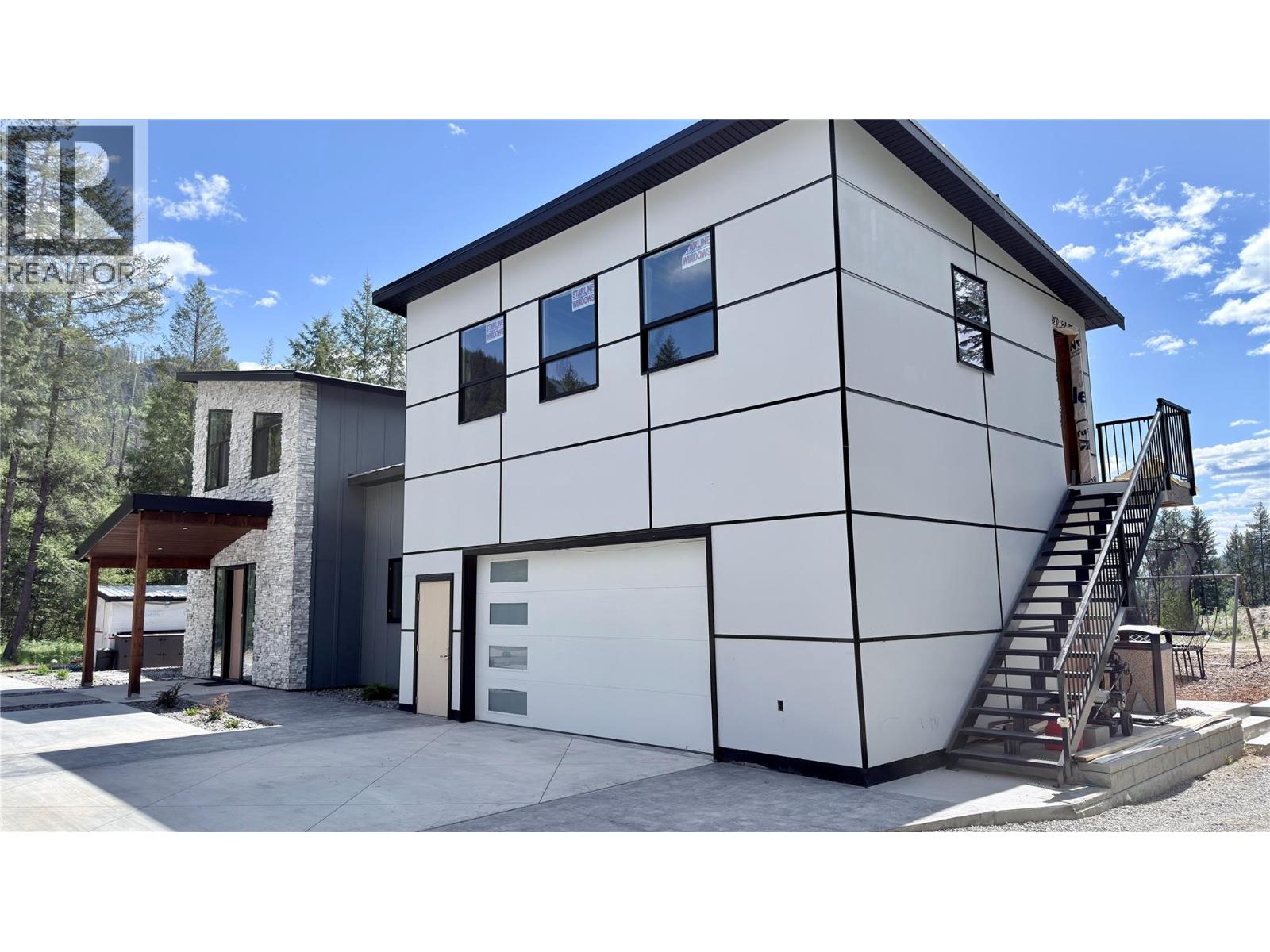 155 Caitlin Road - 3