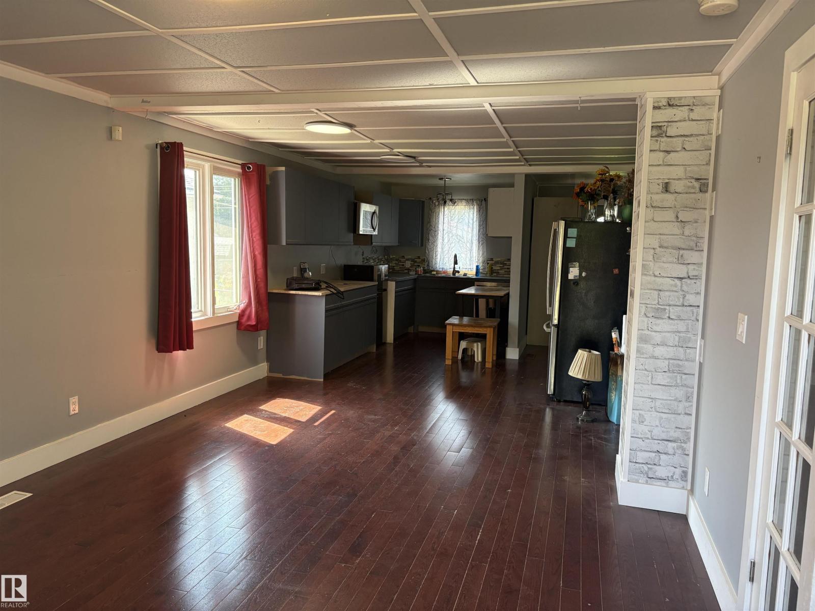 4620 Maria DR - 7