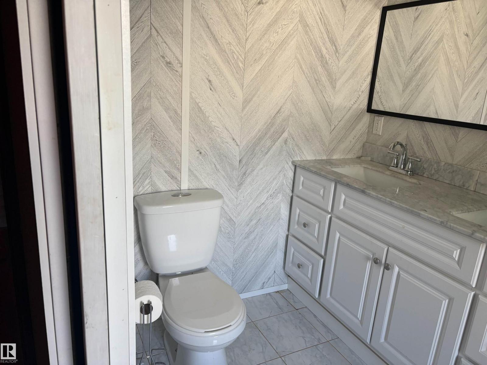4620 Maria DR - 22