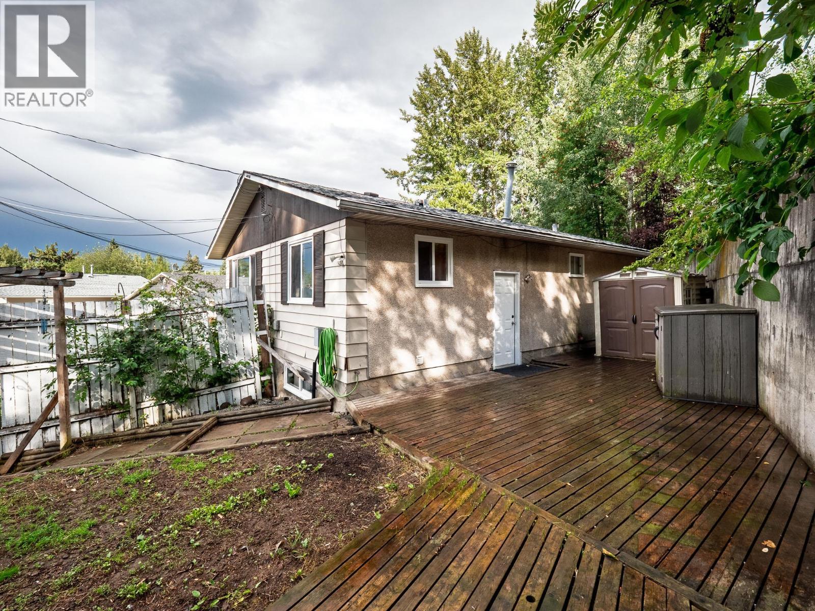 2650 QUINCE STREET - 17