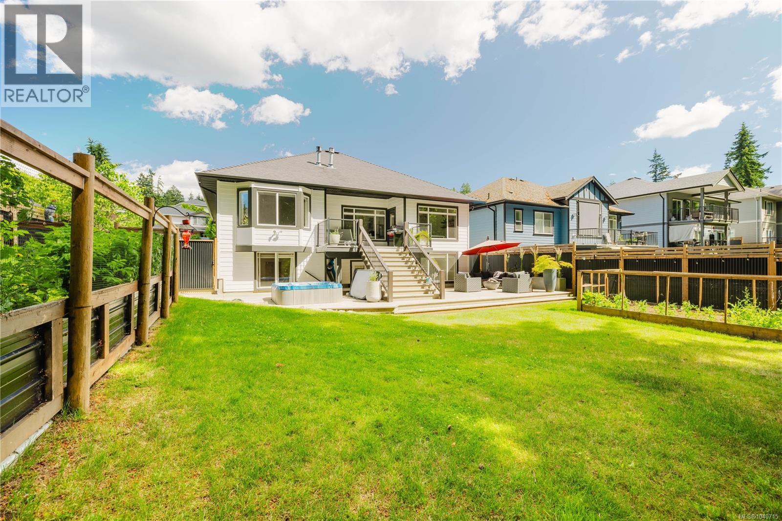 1572 Nimpkish Pl - 49