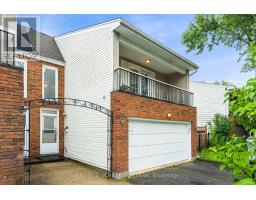 10 ESTELLE CRESCENT — photo 3