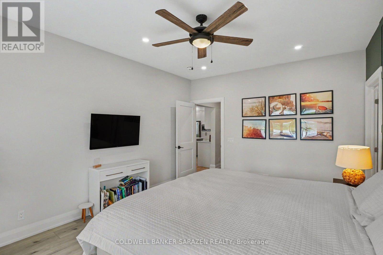 1046 BAYVIEW DRIVE W - 13