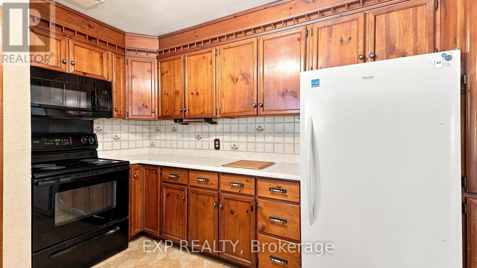 134 WELLINGTON STREET - Image 15