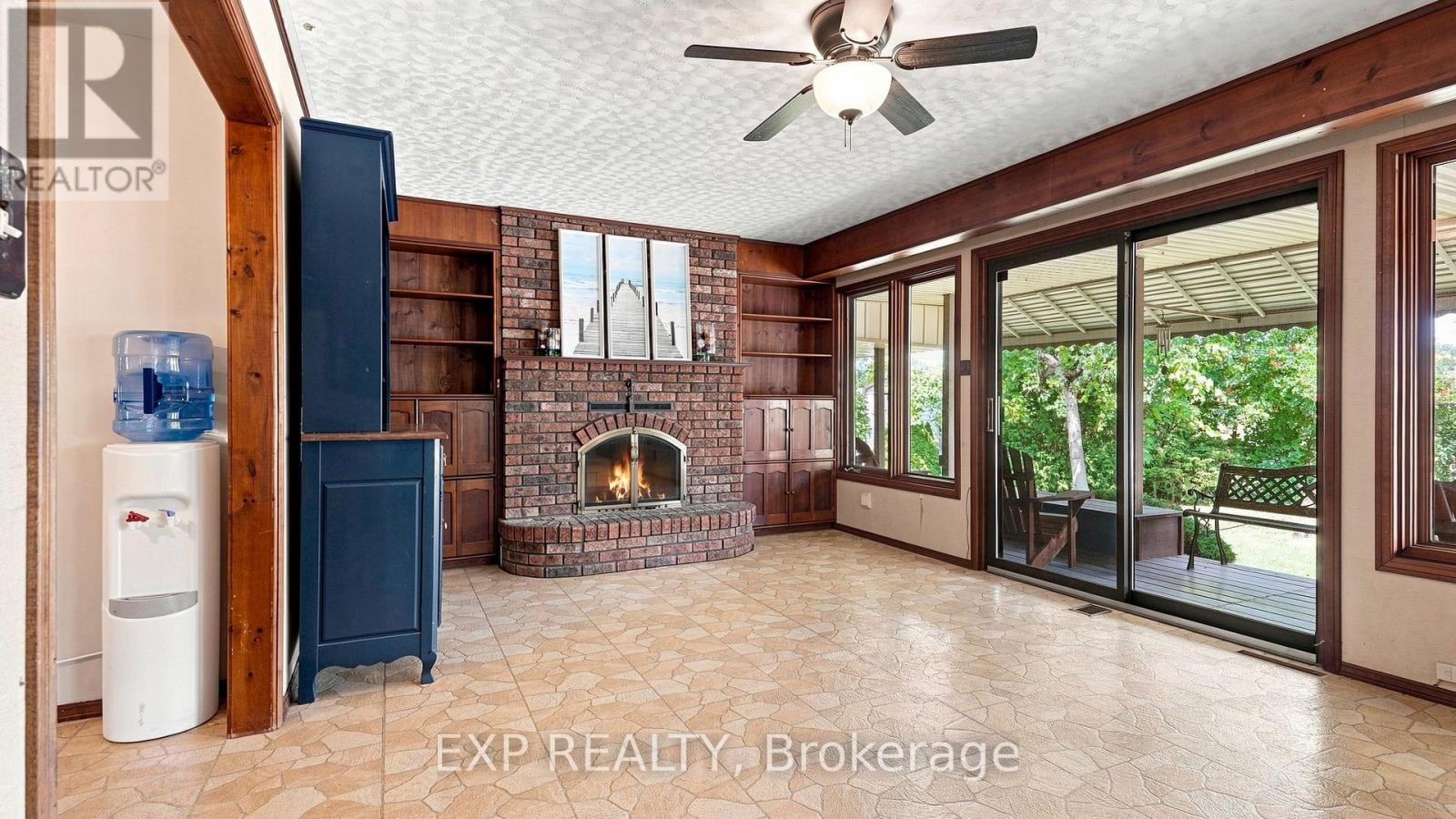 134 WELLINGTON STREET - Image 17