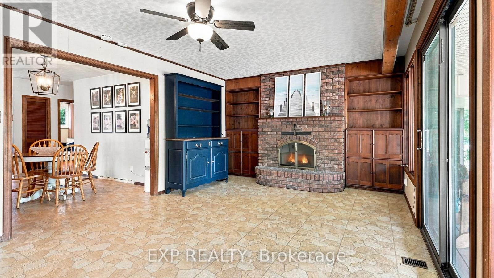 134 WELLINGTON STREET - Image 18