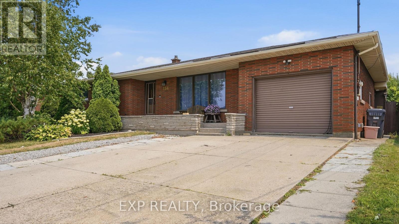 134 WELLINGTON STREET - 2
