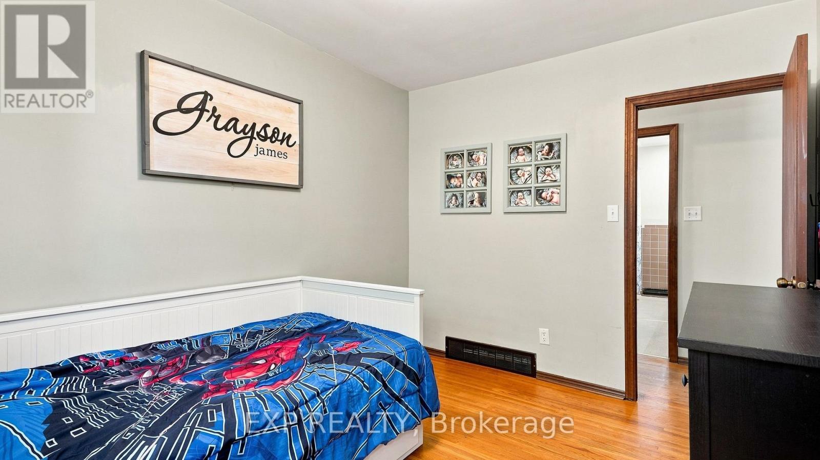 134 WELLINGTON STREET - Image 28