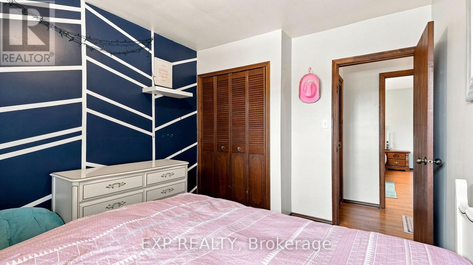 134 WELLINGTON STREET - Image 29