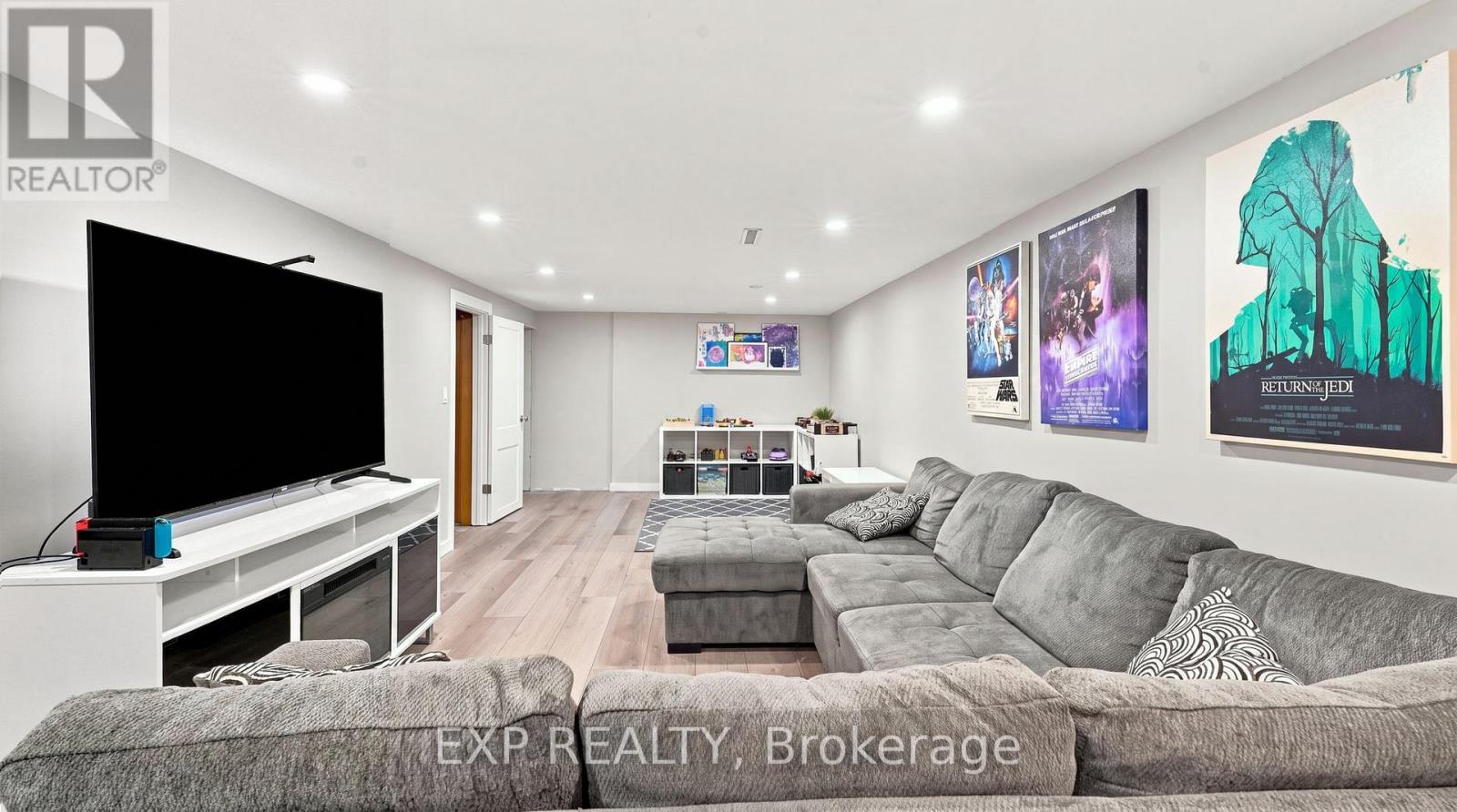 134 WELLINGTON STREET - Image 35