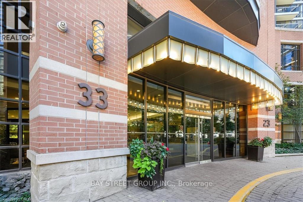 Photo of 33 Sheppard Avenue