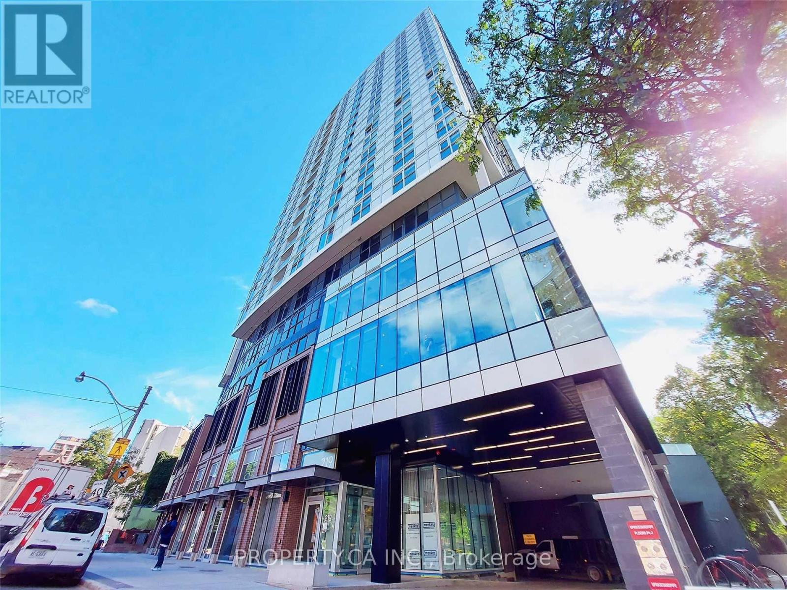 Photo of 219 Dundas Street