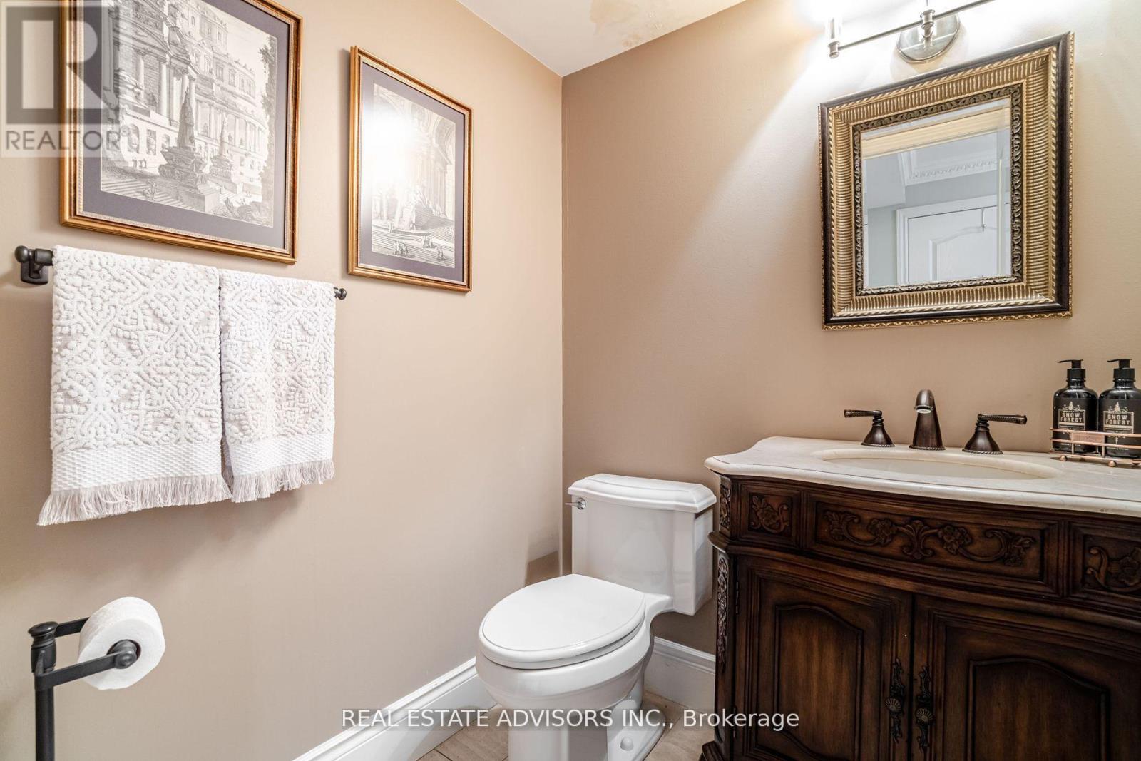 #309 75 YORK MILLS ROAD - 16