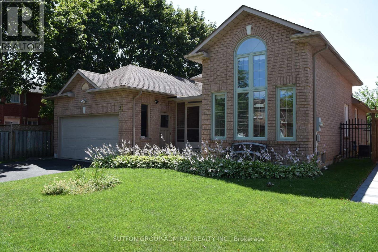 51 DAINES DRIVE - 1