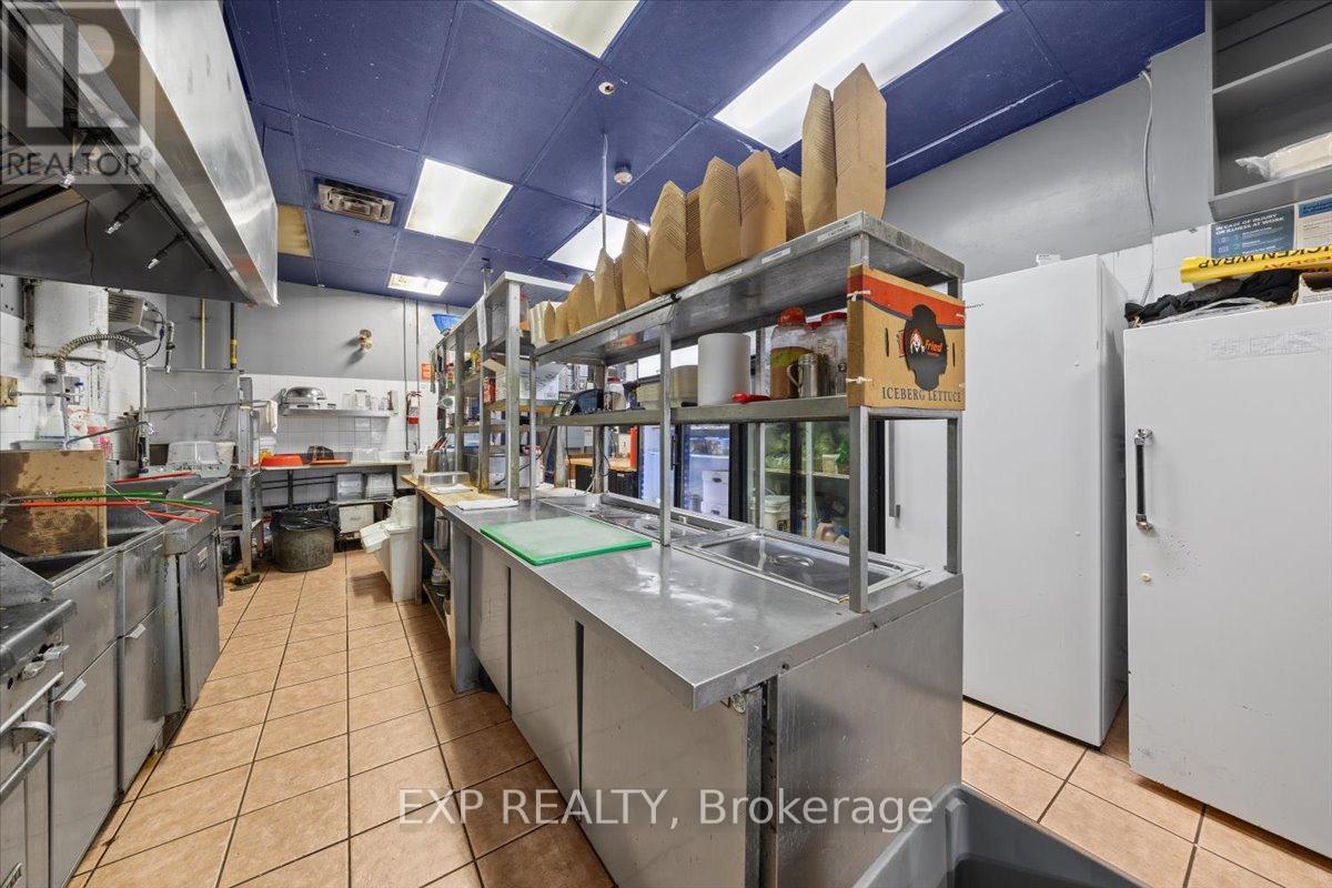 Business for Sale in Ottawa – C002 – 1910 ST LAURENT BOULEVARD, Ottawa – MLS# X12535828 - Image 29