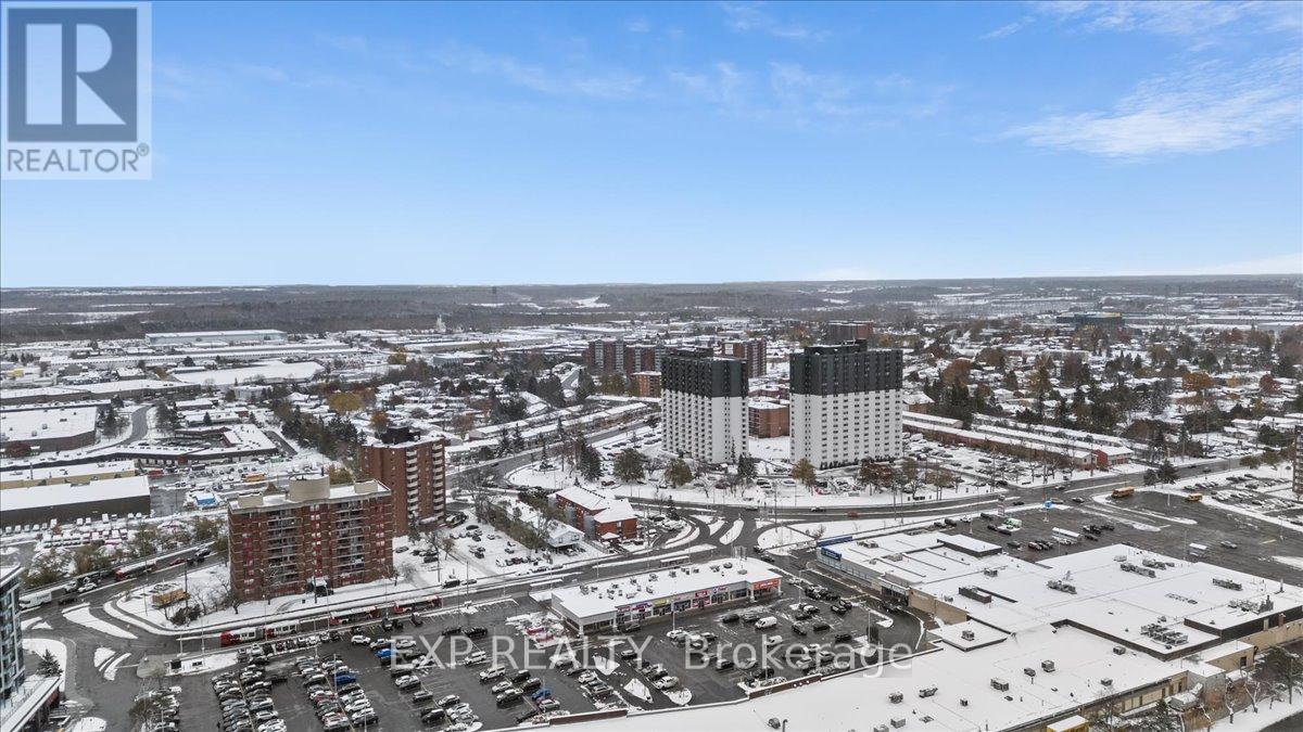 Business for Sale in Ottawa – C002 – 1910 ST LAURENT BOULEVARD, Ottawa – MLS# X12535828 - Image 45