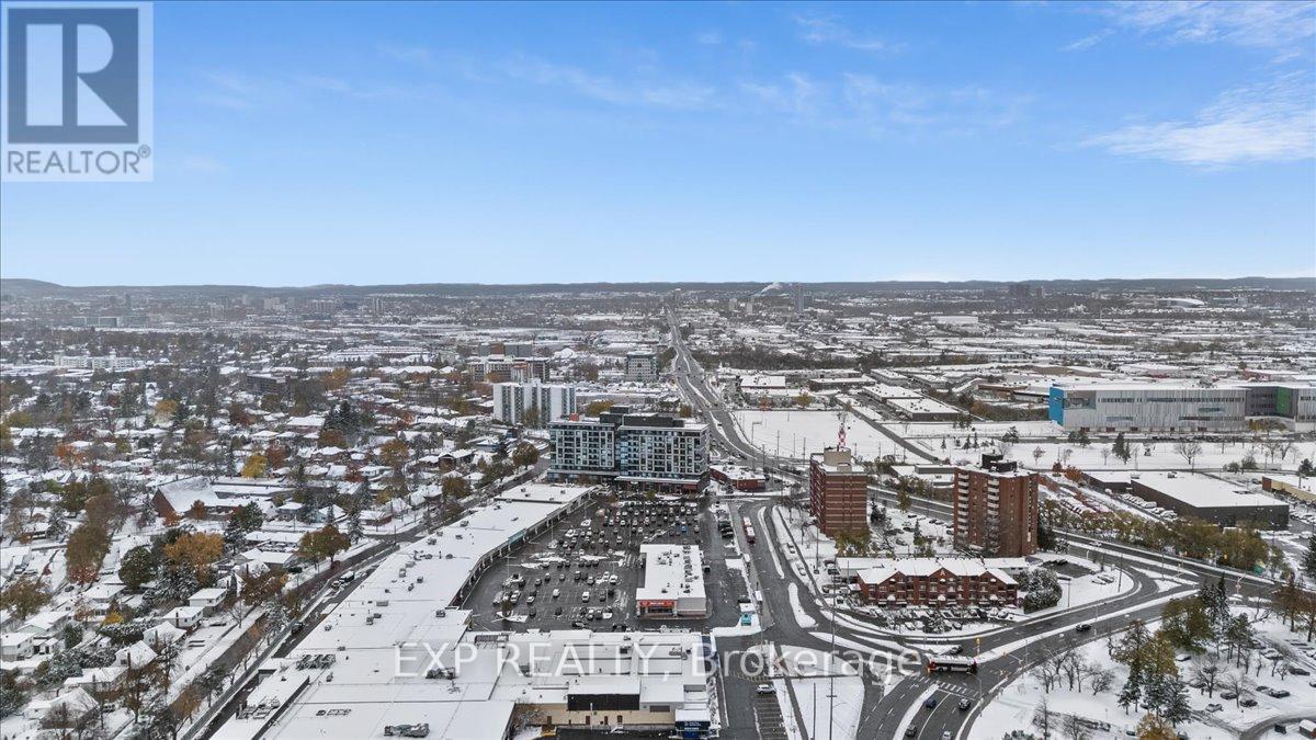 Business for Sale in Ottawa – C002 – 1910 ST LAURENT BOULEVARD, Ottawa – MLS# X12535828 - Image 43