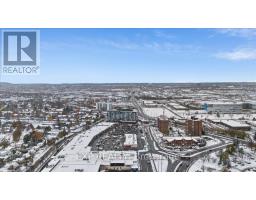C002 - 1910 St Laurent Boulevard, Ottawa, ON K1G1A4 Photo 22