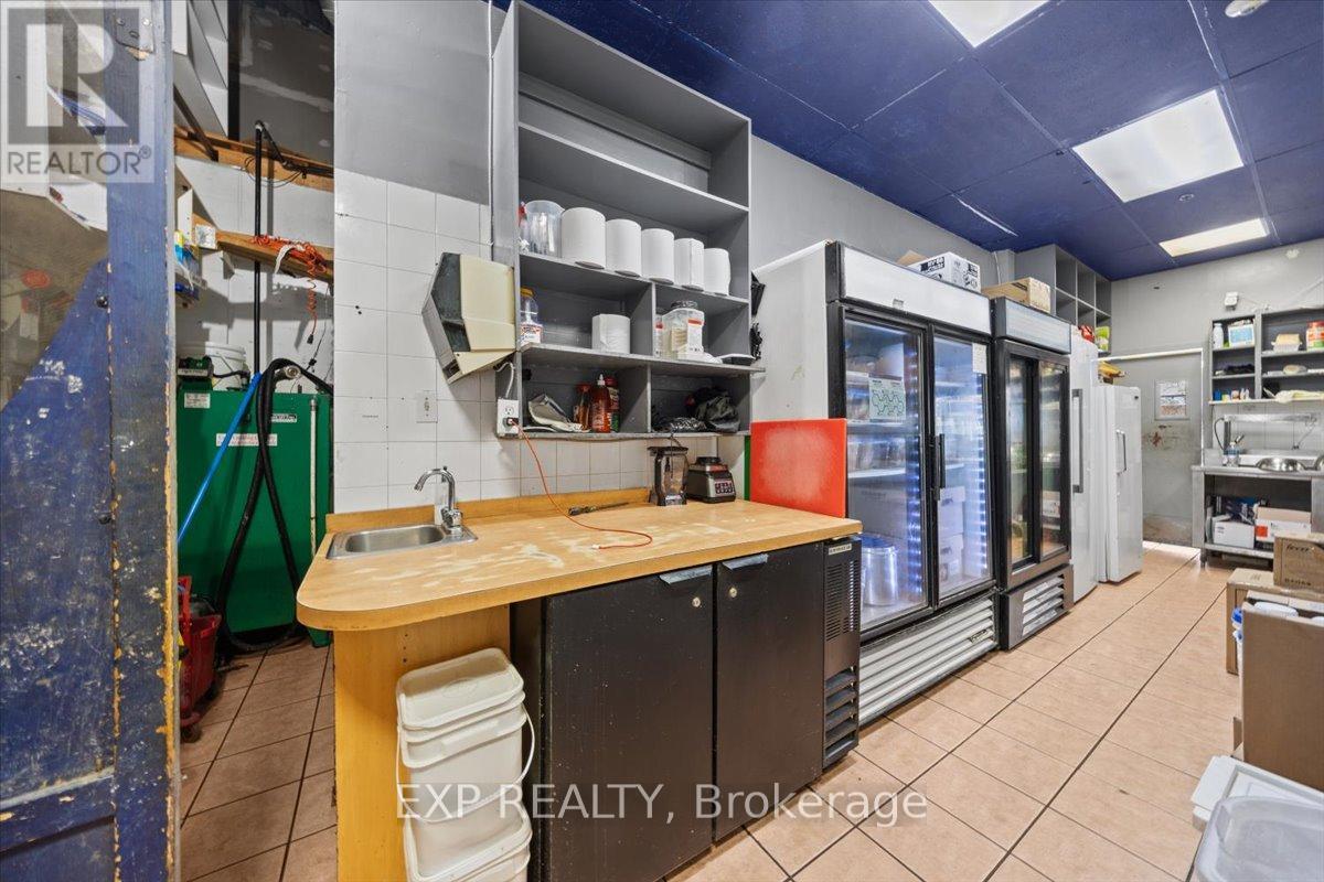 Business for Sale in Ottawa – C002 – 1910 ST LAURENT BOULEVARD, Ottawa – MLS# X12535828 - Image 37