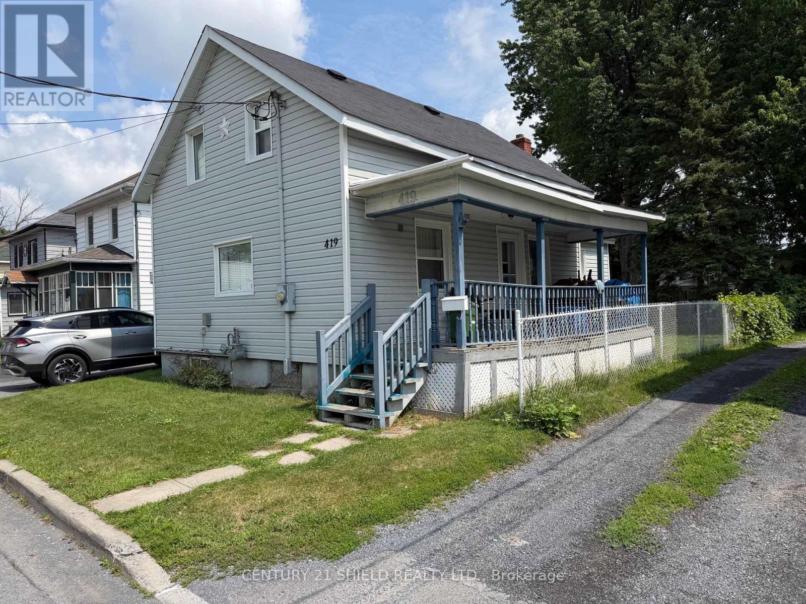 419 BEDFORD STREET - 2