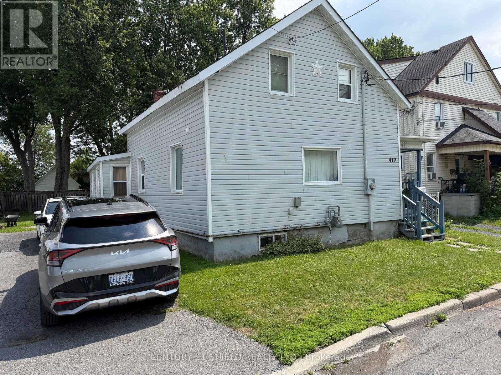 419 BEDFORD STREET - 9