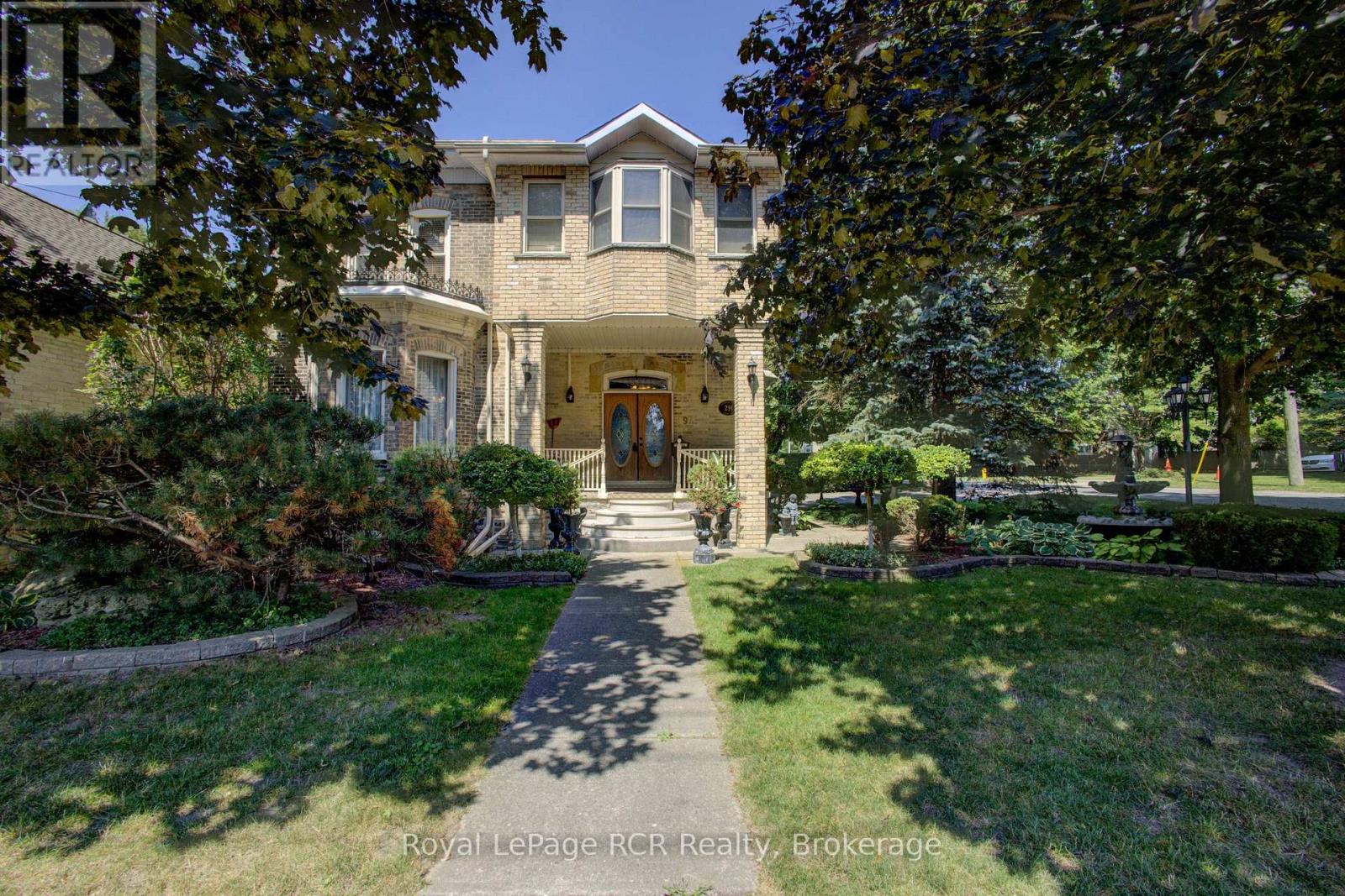291 ELMA STREET E - 1