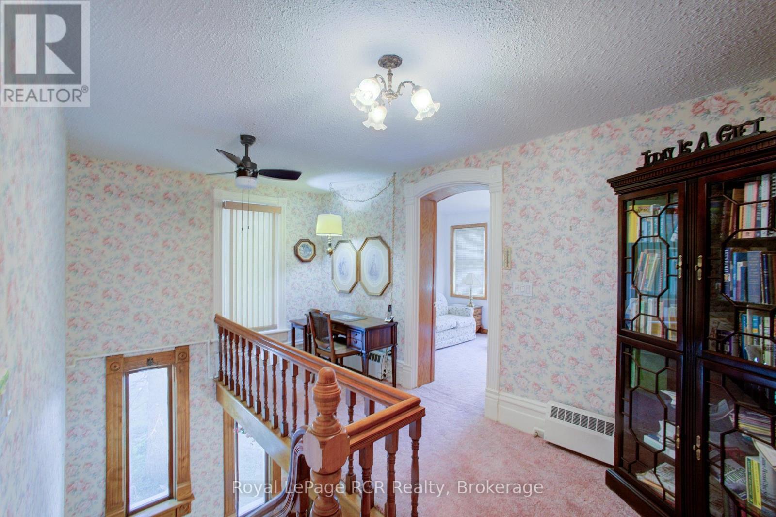 291 ELMA STREET E - 16