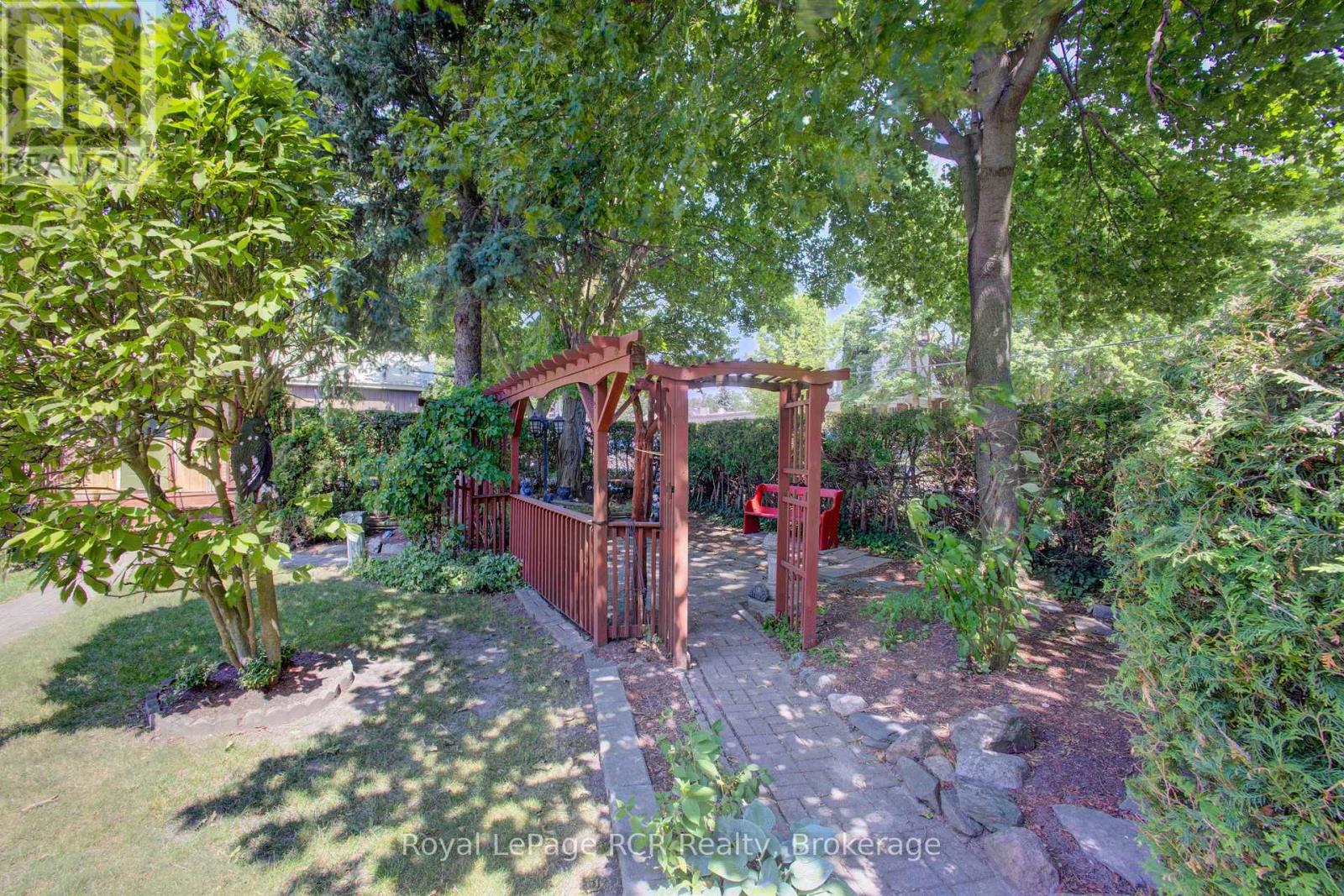 291 ELMA STREET E - 39