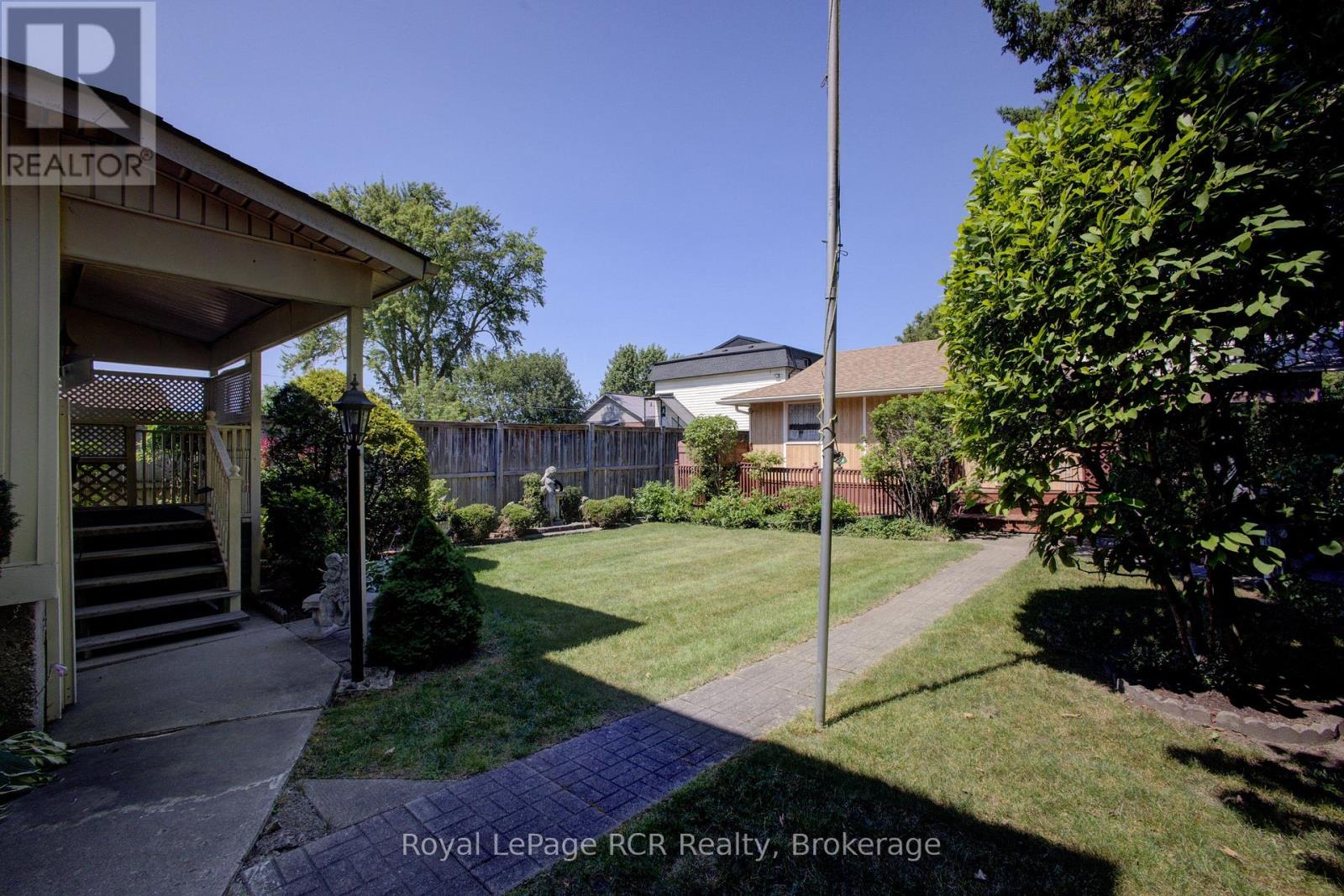 291 ELMA STREET E - 42