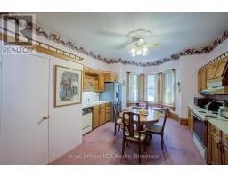 Kitchen - 291 Elma Street E, North Perth, ON N4W2E2 Photo 13