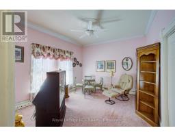 291 Elma Street E, North Perth, ON N4W2E2 Photo 18